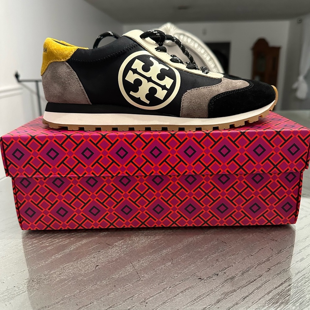 Tori Burch 7.5 Annie Nylon Runner Vintage Sneaker Suede Leather Nylon
